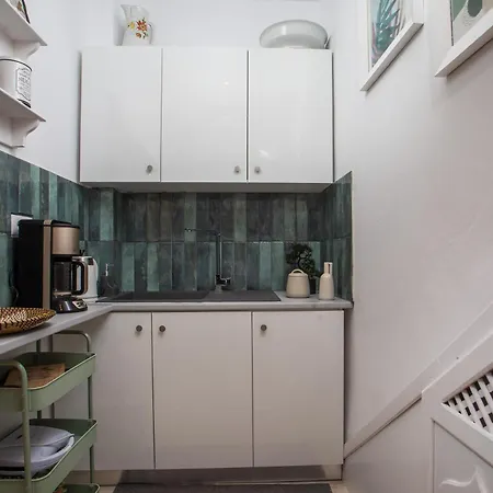 Iriada House Holiday home *