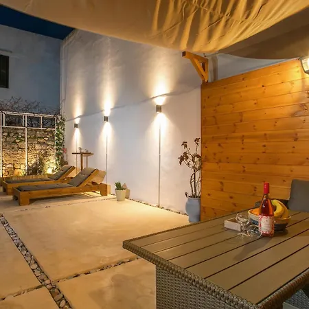 Vakantiehuis Iriada House