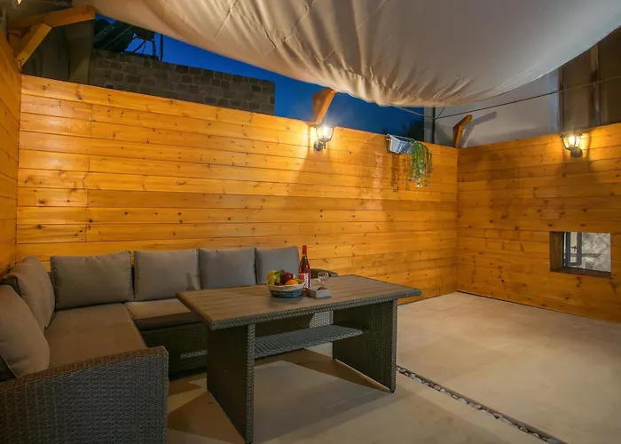 Iriada House Prázdninový dům *